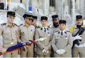 GARDE AU DRAPEAU